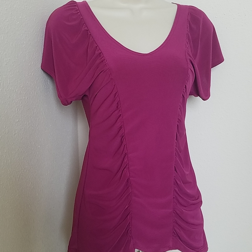 🇺🇸V-neck ruched fuschia dance practice top